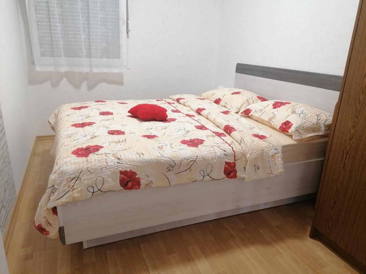 Apartmaji Valter Srpenica Exteriér fotografie